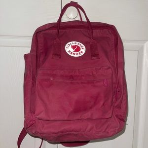 FJALLRAVEN Kanken Backpack
